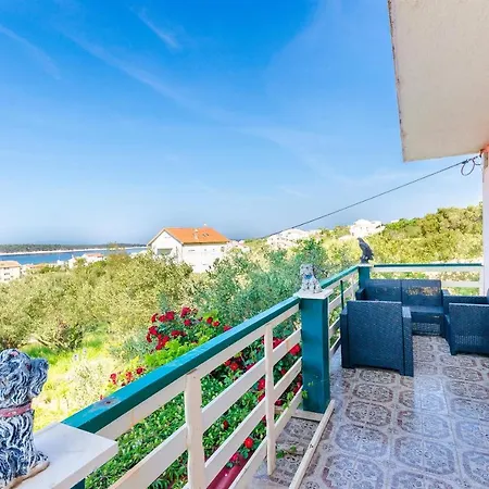 Apartment Opsenica *